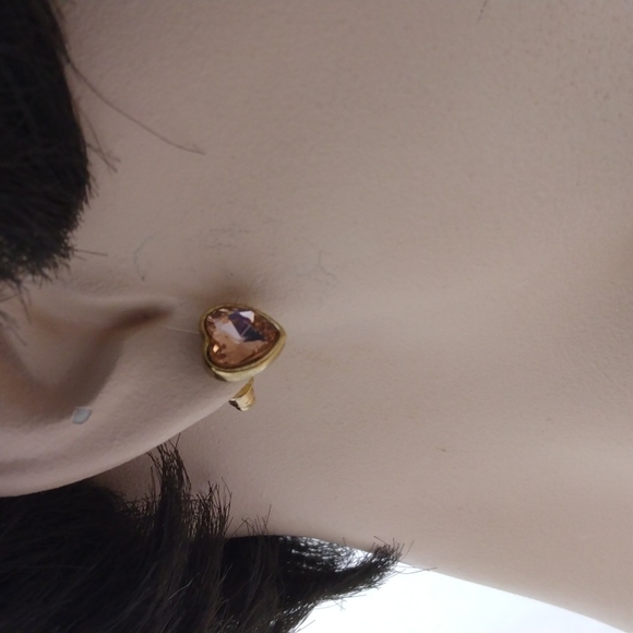 Danbury Mint Heart Cut Glass Pendant Necklace and Heart Shaped Earrings - Picture 5 of 10